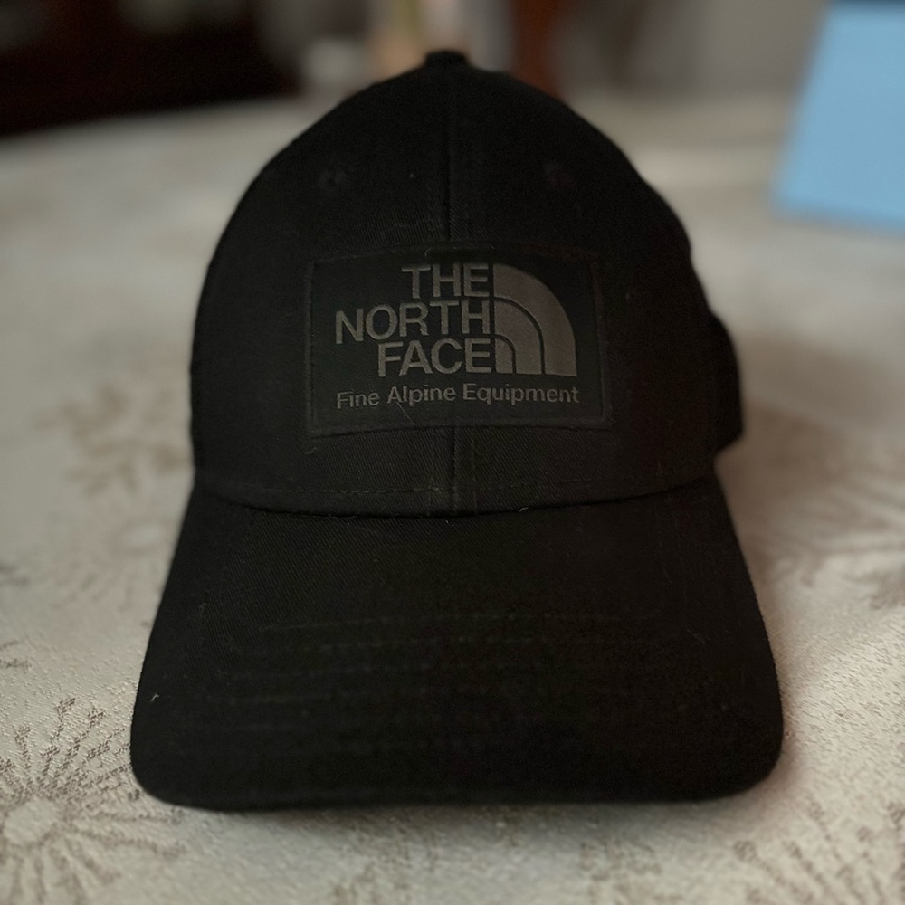 ‘TheNorthFace’ Mudder Trucker Hat